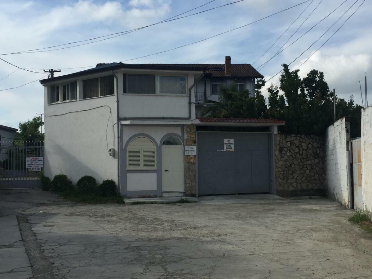 Villa Dede Nikolla Durrës 外观 照片