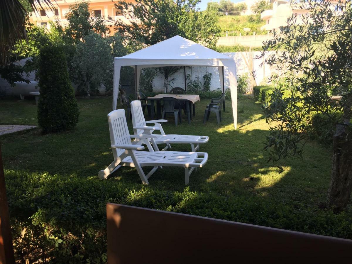 Villa Dede Nikolla Durrës 外观 照片